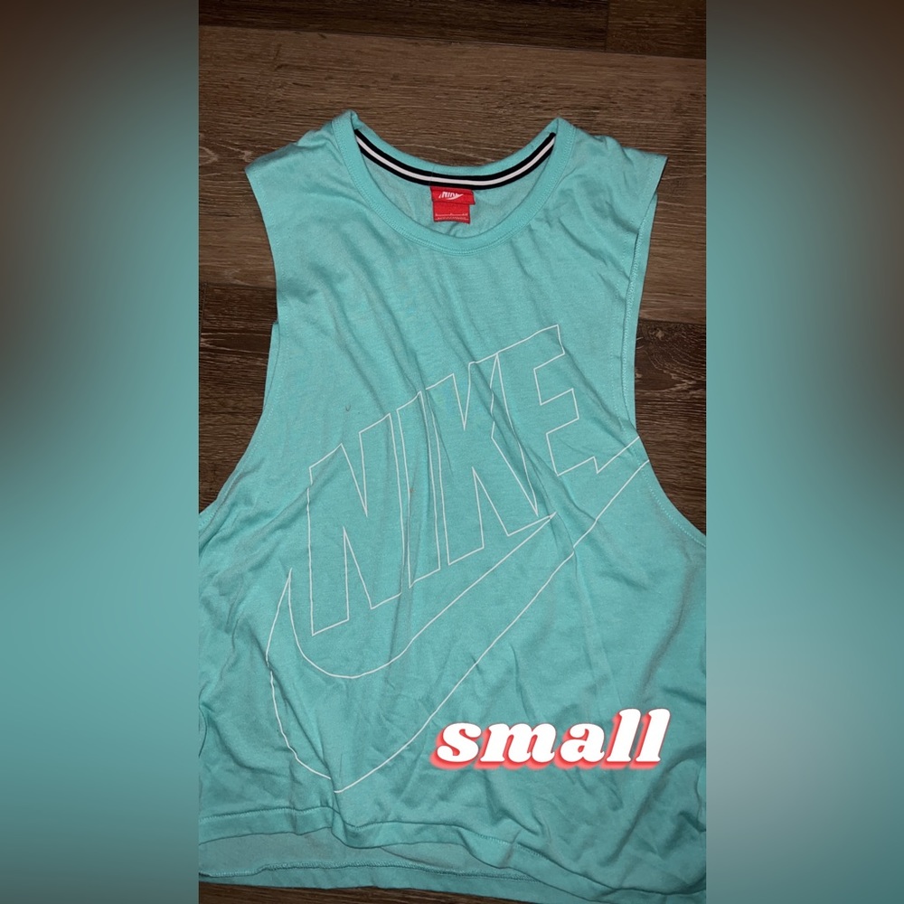 blue nike tank top size small